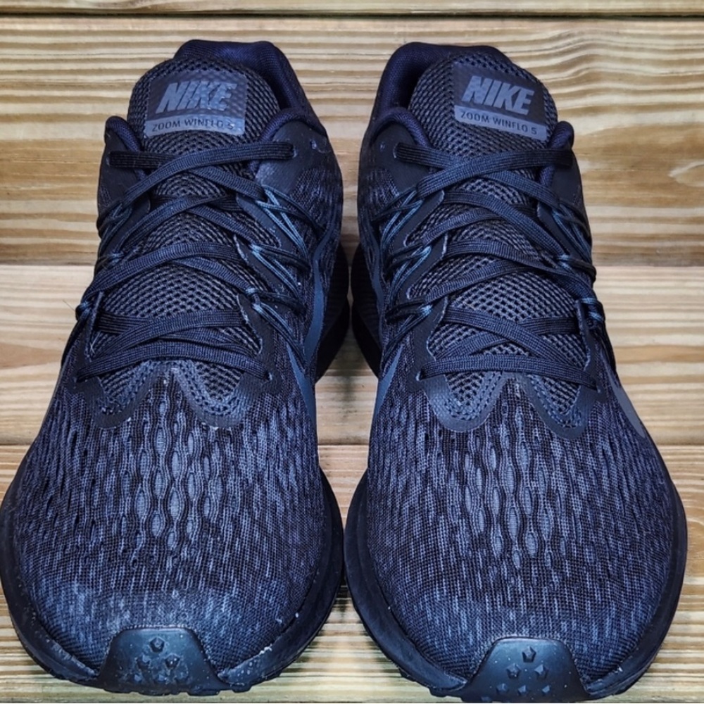 Men’s Nike Zoom Windflo 5 Running Shoes | Sz. 11